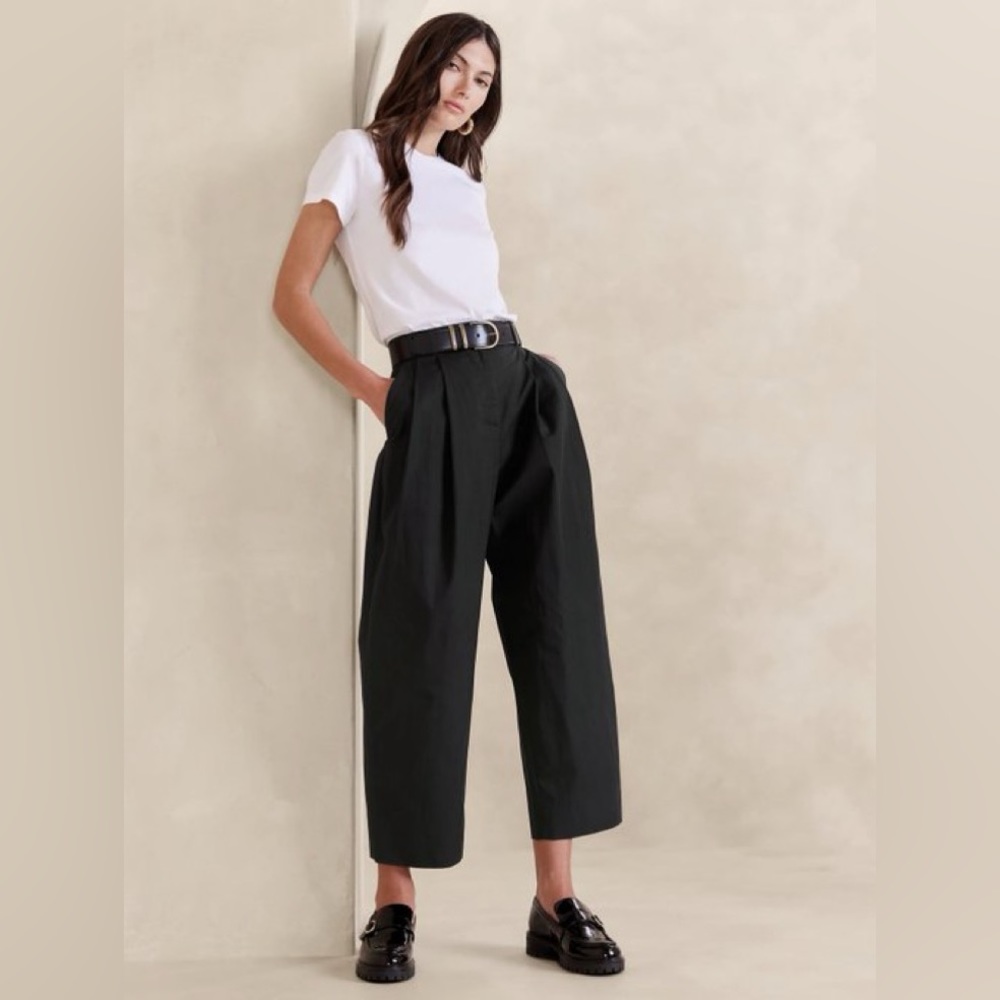 NWT! Banana Republic Black Avila Barrel-Leg Pant - Multiple Sizes